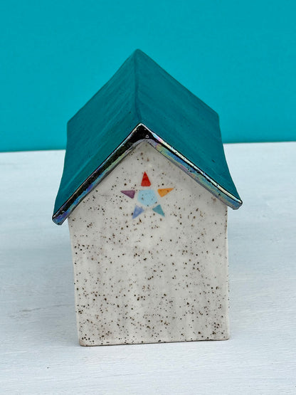 Barn Garlic Keeper - MADE TO ORDER