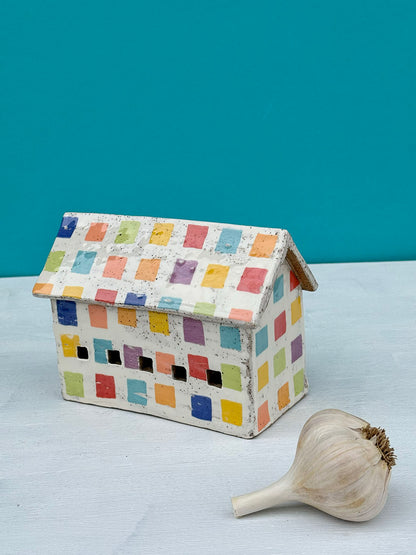 Barn Garlic Keeper - MADE TO ORDER