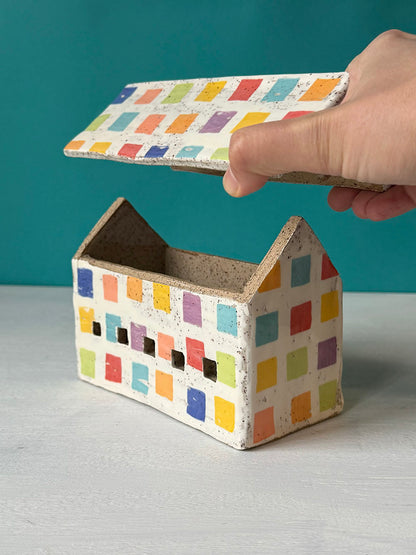 Barn Garlic Keeper - MADE TO ORDER