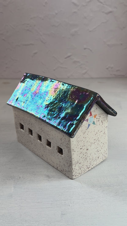 Barn Garlic Keeper - MADE TO ORDER